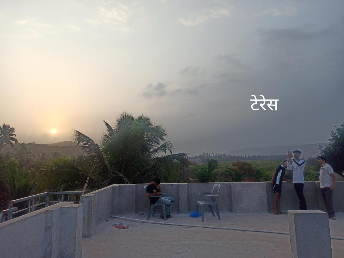 Priyansh Home stay Harihareshwar Bagian luar foto