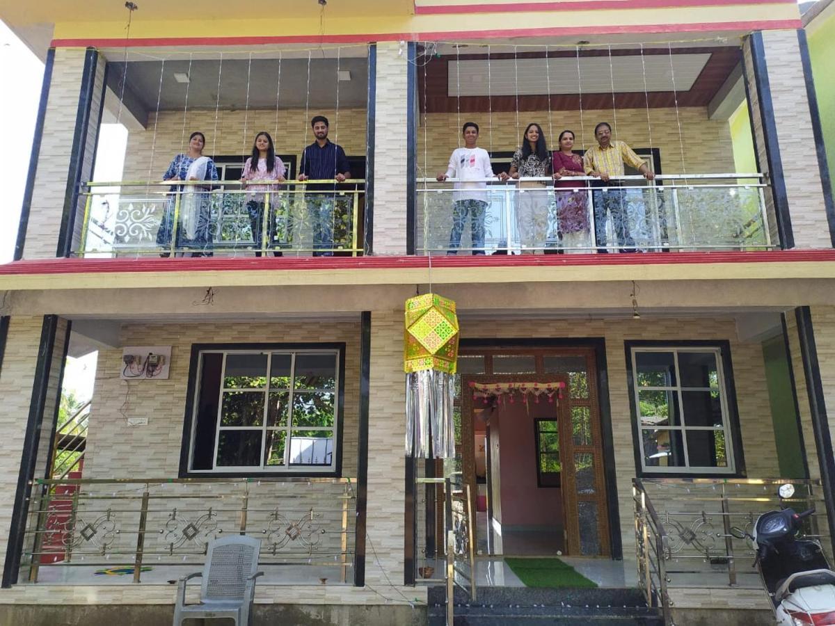 Priyansh Home stay Harihareshwar Bagian luar foto