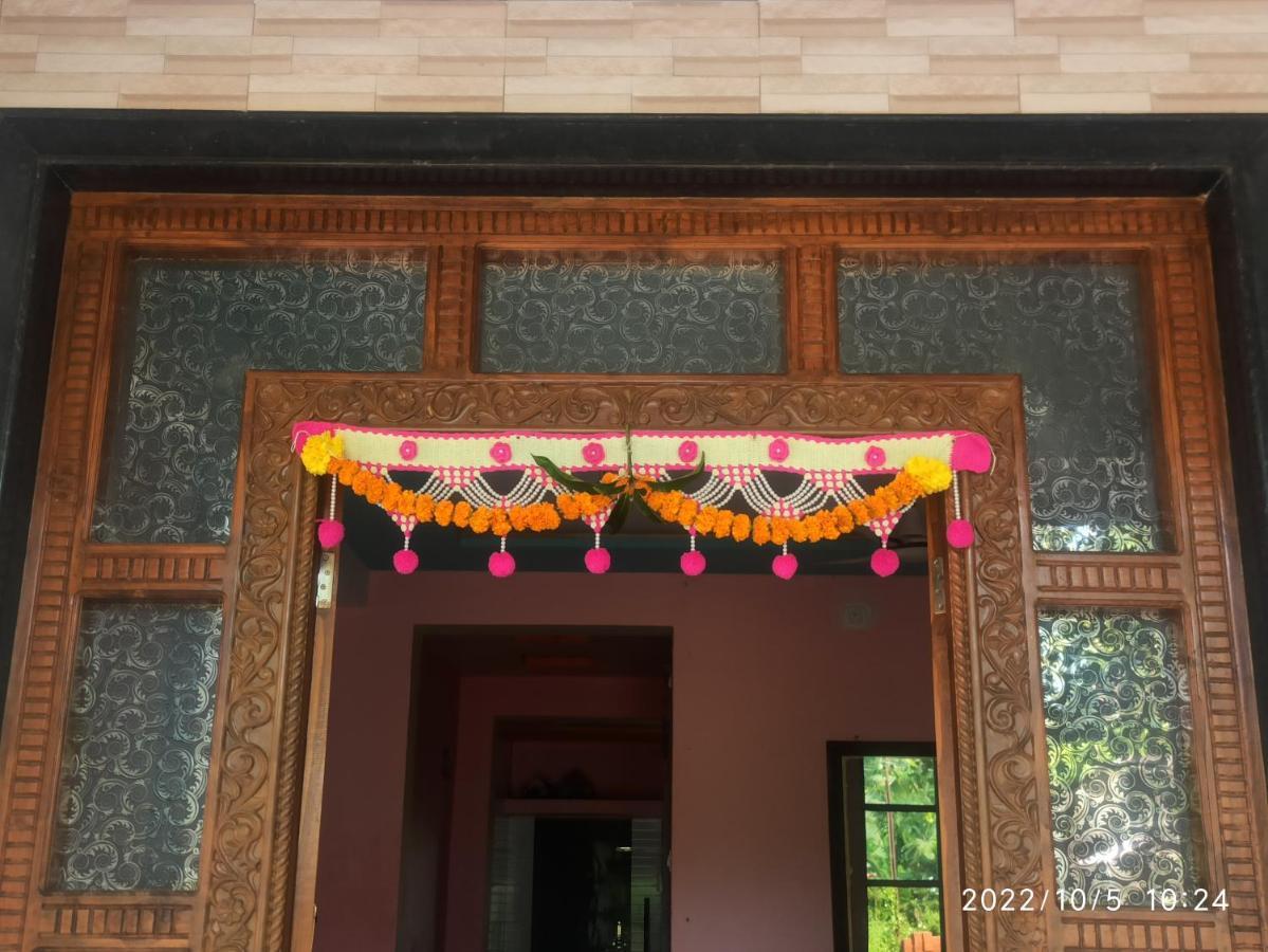 Priyansh Home stay Harihareshwar Bagian luar foto